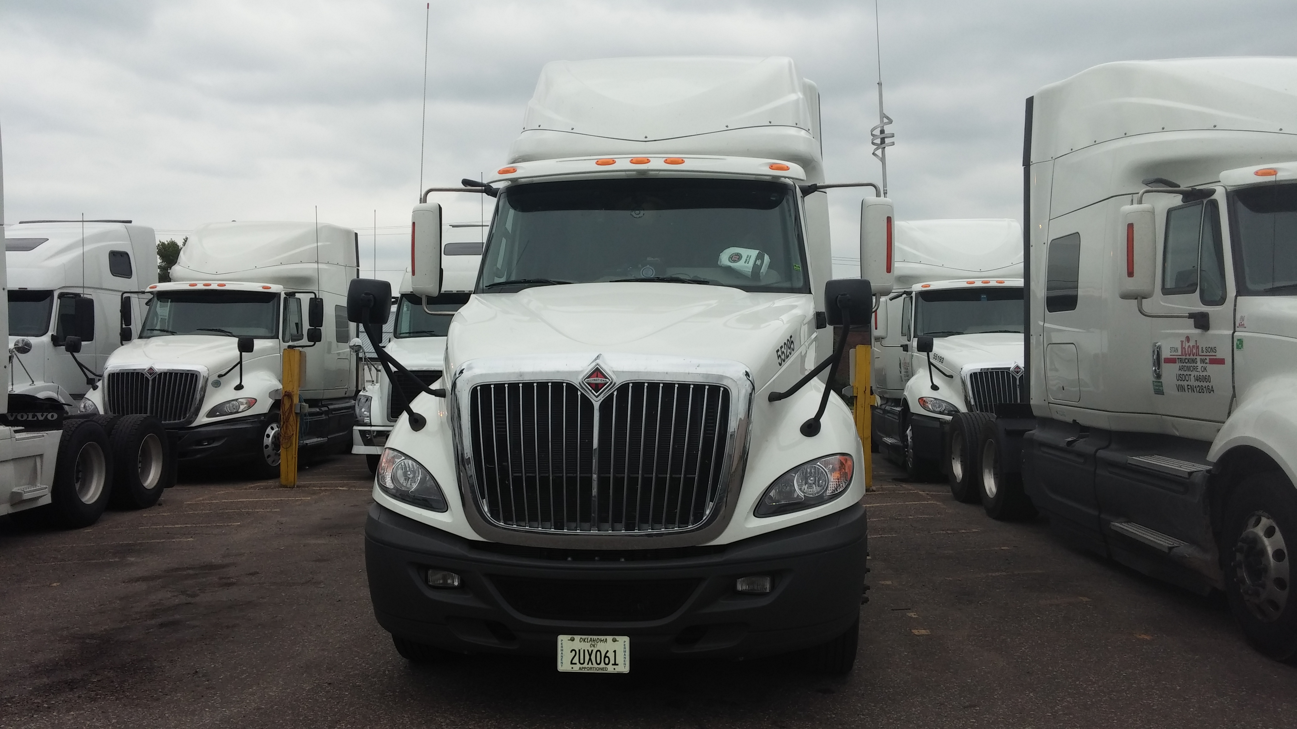 Great Family Oriented Company Looking For Class A Cdl Drivers